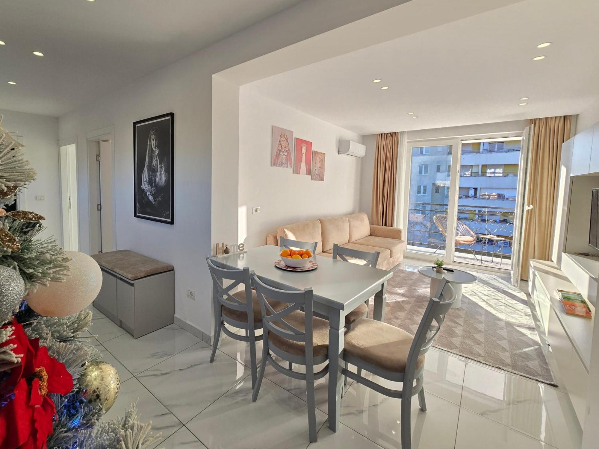 Tirana City Center Penthouse Oasis 外观 照片
