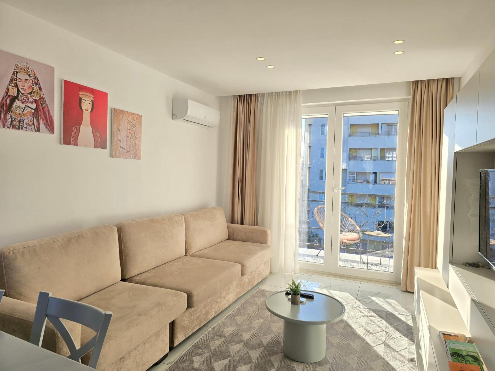 Tirana City Center Penthouse Oasis 外观 照片
