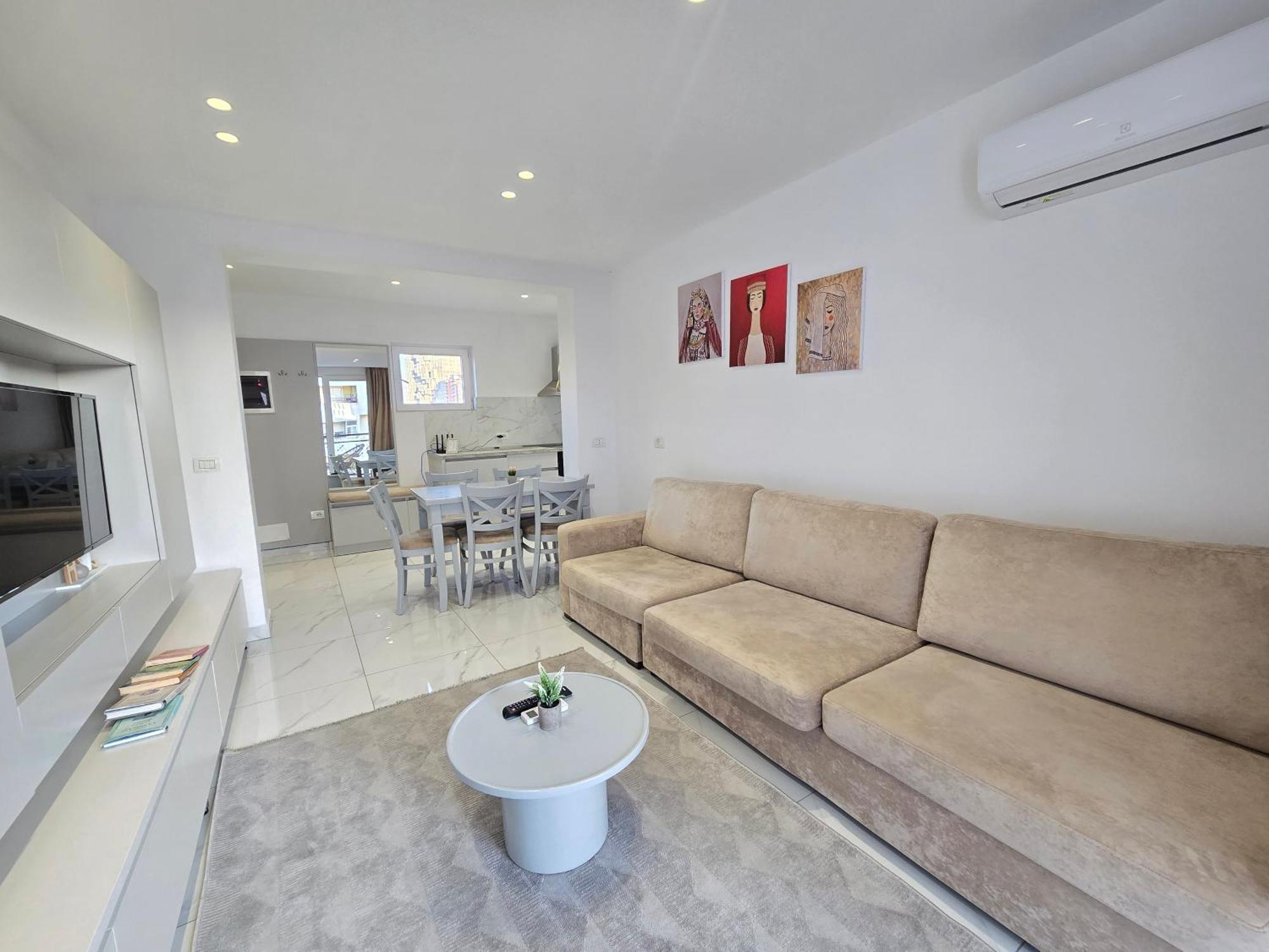 Tirana City Center Penthouse Oasis 外观 照片