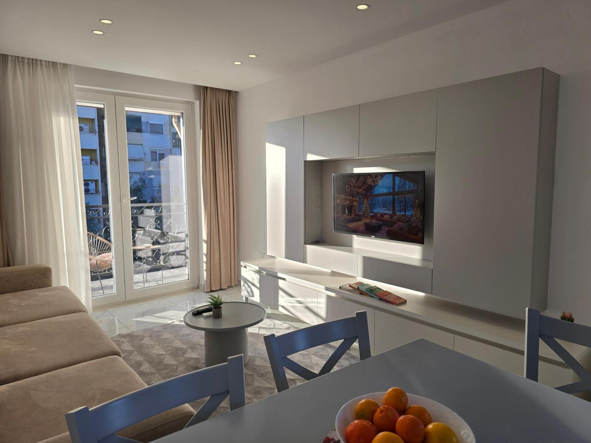 Tirana City Center Penthouse Oasis 外观 照片